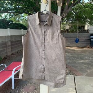 Nau sleeveless button down shirt organic cotton size S